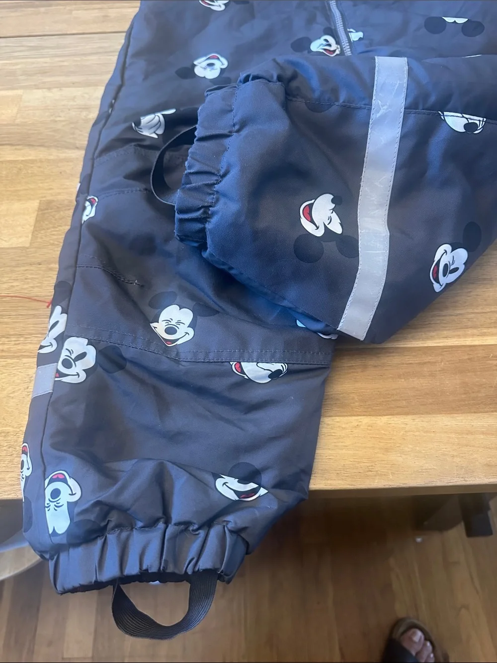 DISNEY X HM snowsuit